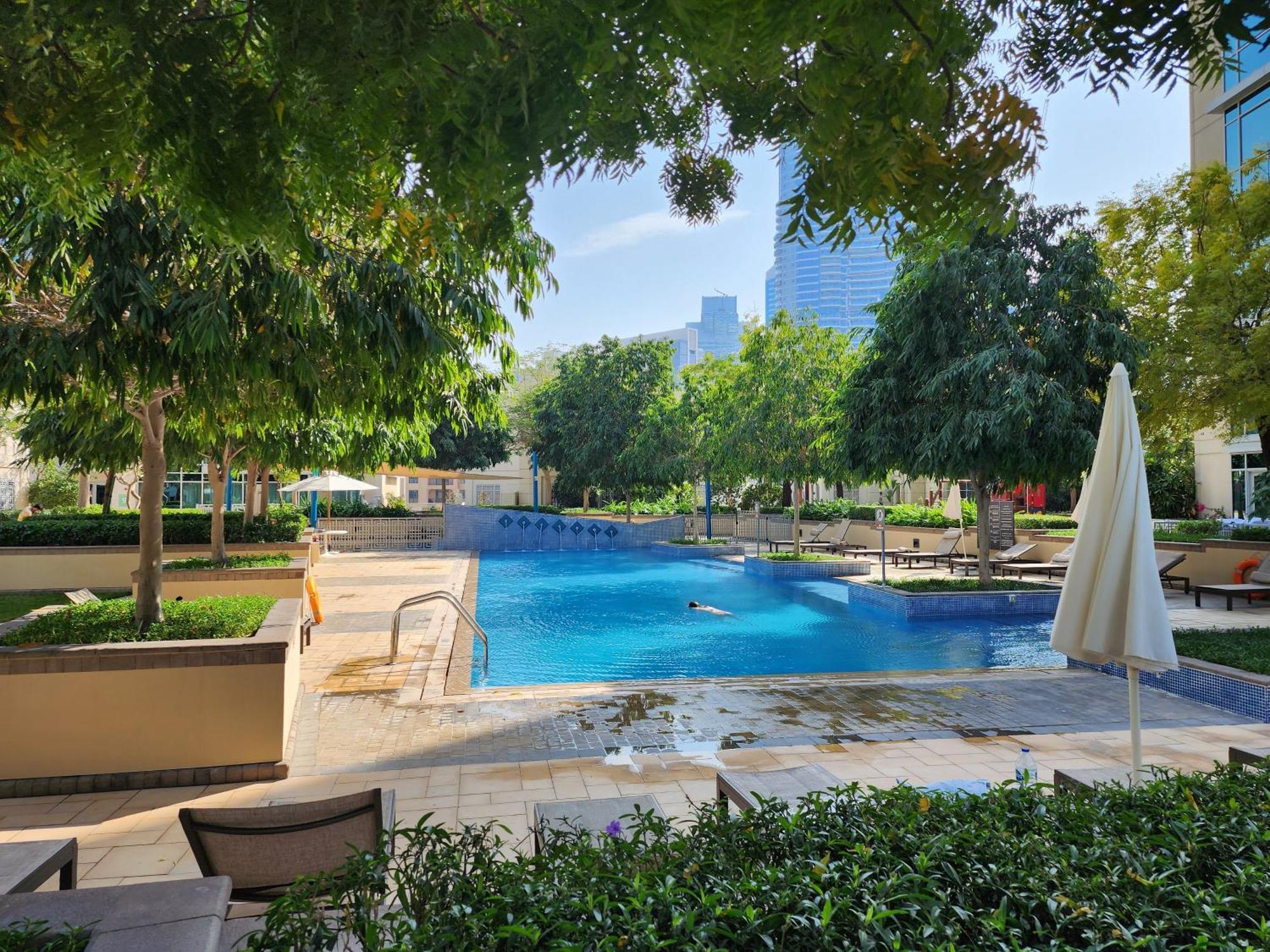 Апартаменти Downtown Oasis, Burj Khalifa Views, Luxury Amenities Дубай Екстер'єр фото
